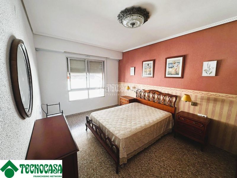 Foto b6d41f65-b362-4f97-bb04-4095bb4d17fe. Pis a El Mercado Manises