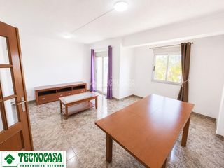 Pis a Centro Ciudad. Piso en venta en manises