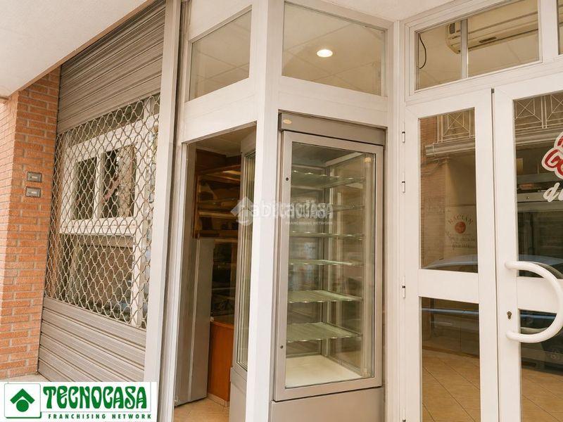 Foto 1683f026-ba4f-43f1-b6f7-c9f50b1e7b64. Lloguer local comercial a Centro Ciudad Manises