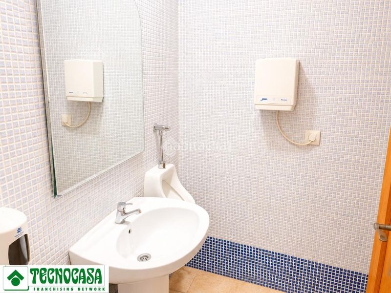 Foto d28ae693-b1d0-4f20-b80d-08a151b84a45. Lloguer local comercial a Centro Ciudad Manises