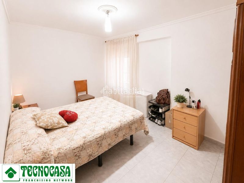 Foto 554c72ee-c43c-4539-8b8c-f8b0defc49a3. Pis a El Mercado Manises