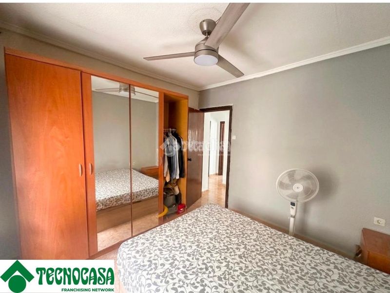 Foto b3abc9d5-2ebb-4132-bb7c-a4bc965ff147. Pis a El Mercado Manises