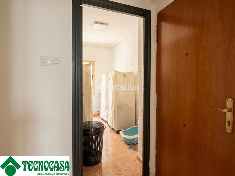 Foto cb92ae85-8ade-435e-a5b5-3354f7ebb1a3. Pis a El Mercado Manises