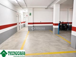 Posto auto in El Mercado. Boxplaza de garaje en venta en manises