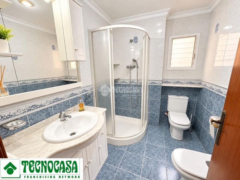 Foto 09ecaa76-3b0a-42af-99e7-f62b3395179c. Casa amb calefacció a Centro Ciudad Manises
