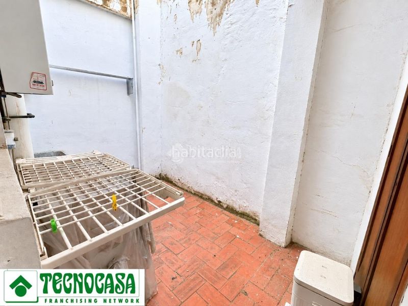 Foto 65823564-c159-4e2f-9895-794c7f2e0e28. Casa amb calefacció a Centro Ciudad Manises