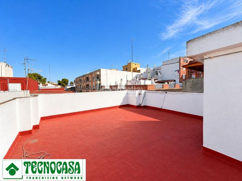 Foto 65f89316-b3a5-42e8-9ff1-b8819c0f3710. Casa amb calefacció a Centro Ciudad Manises