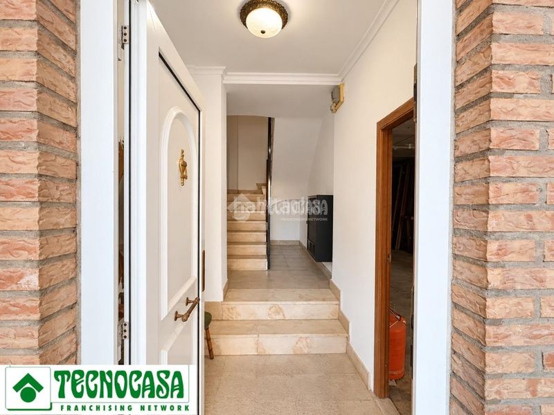 Foto 7fdf93c2-2f8e-491f-a722-4bb127baffb1. Casa amb calefacció a Centro Ciudad Manises