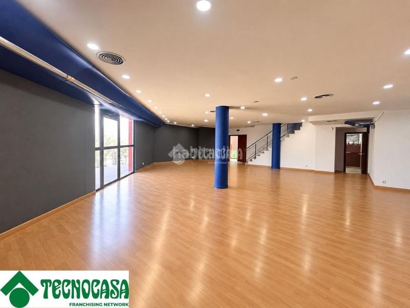 Foto 48a84bf3-dae3-4572-b4e1-6d5e0b723003. Locale commerciale con riscaldamento in Polígono del Aeropuerto Manises