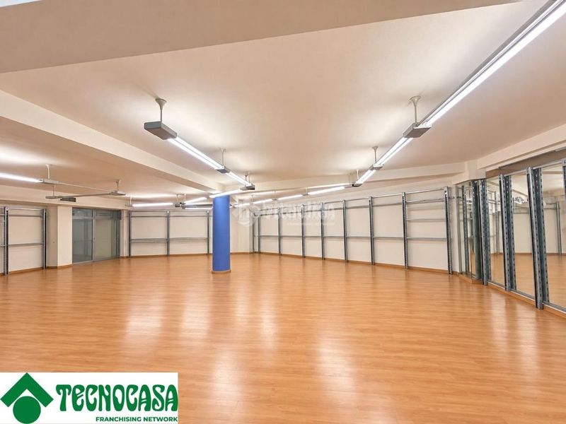 Foto adfb25ac-60fe-489b-9102-49f73fb5ac36. Locale commerciale con riscaldamento in Polígono del Aeropuerto Manises