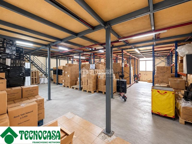 Foto eb55a9b9-8840-41b3-93e4-626e9517d198. Locale commerciale con riscaldamento in Polígono del Aeropuerto Manises