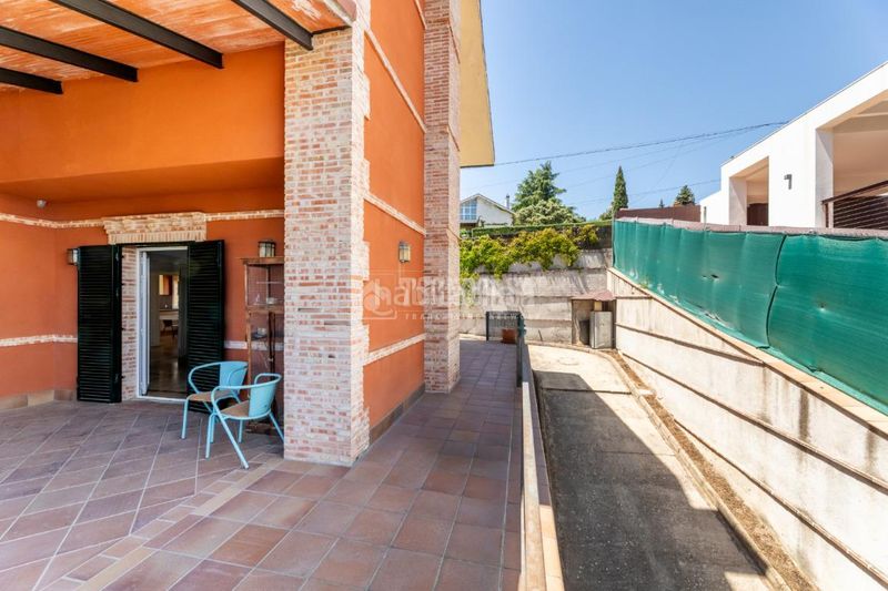 Foto 3bf5f441-f4ad-49a4-97b6-f6cefbe15382. Maison avec chauffage parking dans El Peñalar - Arroyo de Trofas - Montealegre Torrelodones