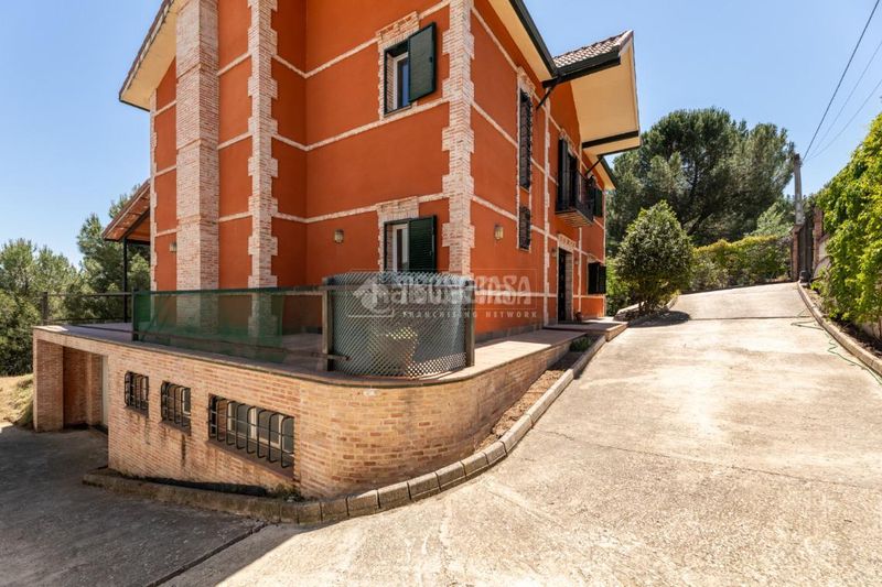 Foto 980057d1-6fbb-4788-b955-6760d7e4024a. Maison avec chauffage parking dans El Peñalar - Arroyo de Trofas - Montealegre Torrelodones