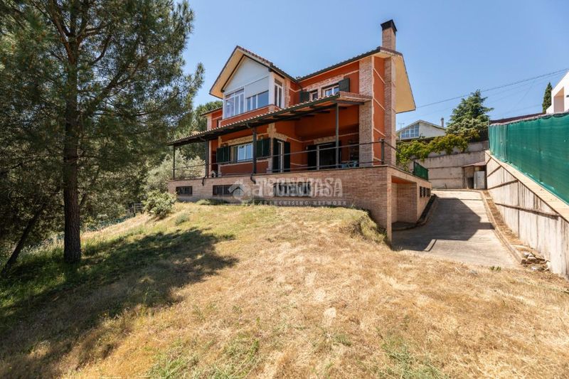 Foto ce74ae53-4011-4d3e-9998-569d61016f10. Maison avec chauffage parking dans El Peñalar - Arroyo de Trofas - Montealegre Torrelodones