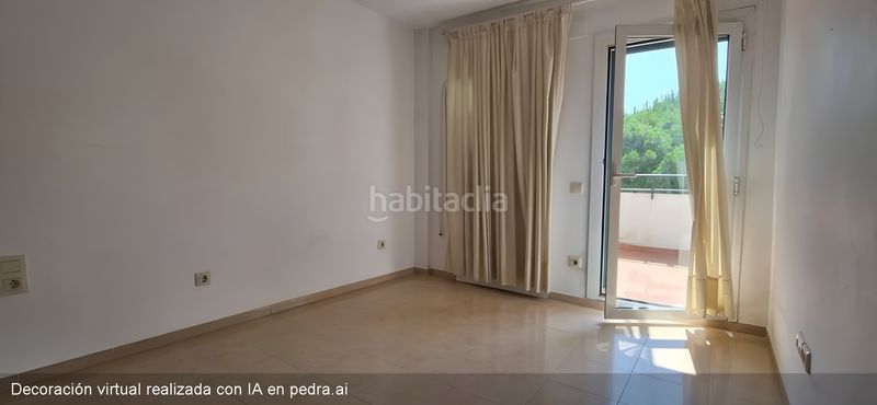 Foto eaf774b8-f665-48cd-a6ac-62b28d329f19. Casa adossada amb xemeneia calefacció aparcament a Palafrugell