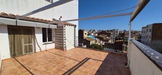 Duplex à Eixample. Ático dúplex cerca de la playa