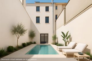 Haus in La Punxa. Casa de pueblo con patio de 130 m² en el centro de palafrugell.