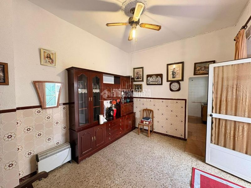 Foto 63116005-d857-456d-b80e-fc6ed054021a. Casa aparellada a Marmolejo