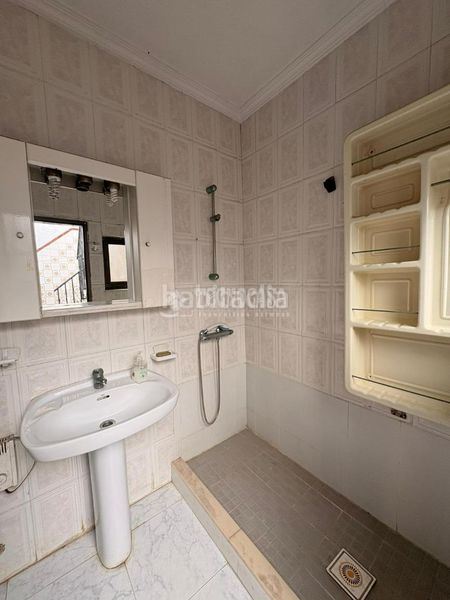 Foto a3d4f2ab-2349-44d9-9268-cff0f16c60ad. Casa aparellada a Marmolejo