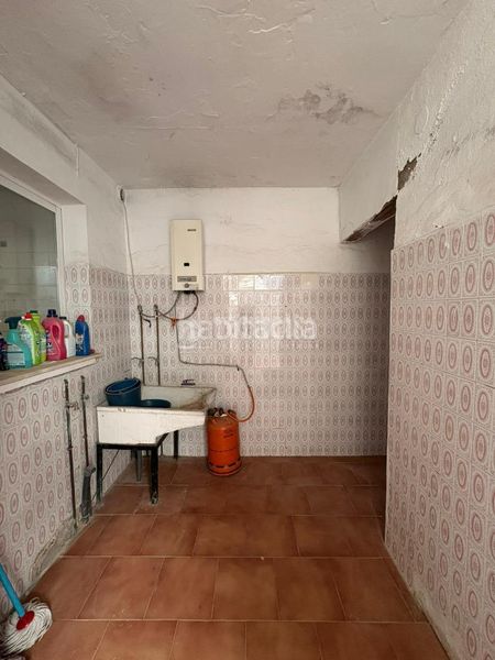 Foto c97c581f-20a9-4f10-87c9-c2a82fb5e6e2. Casa aparellada a Marmolejo