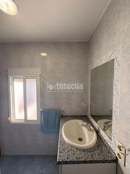 Foto de9808c2-91e8-4cdf-8b5e-b86d0f5b6078. Casa aparellada a Marmolejo