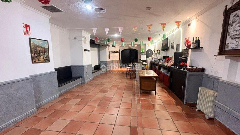 Foto 2c723e74-c408-45ca-ad07-f95472362231. Local comercial a Andújar
