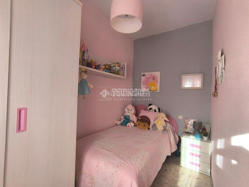 Foto af8bbc94-b6a1-4517-922a-a6ede85a2d37. Casa aparellada a Marmolejo