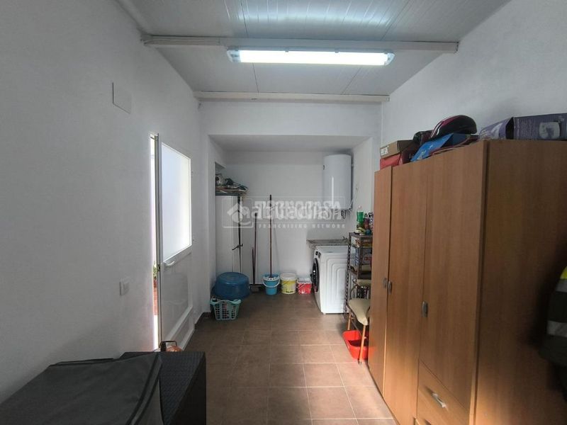 Foto dc477785-136c-4056-b9f2-58a0f4d1cc41. Casa aparellada a Marmolejo