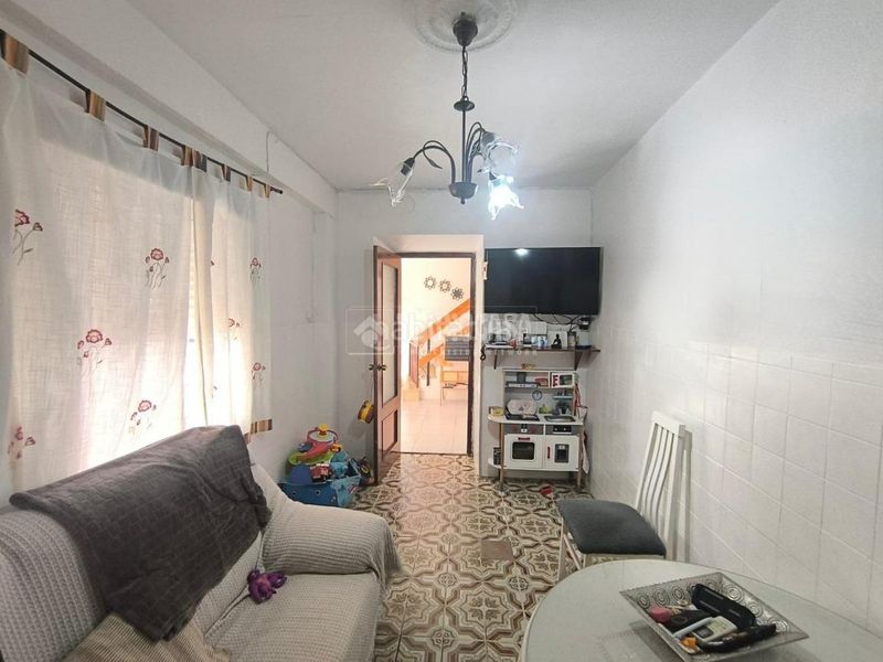 Foto ebcc8507-0258-468e-b0ec-2b4c4a092dec. Casa aparellada a Marmolejo
