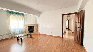 Flat in Andújar. Piso en venta en andújar
