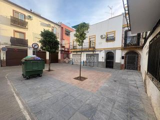 Casa bifamiliare in Andújar. Casa en venta en andújar