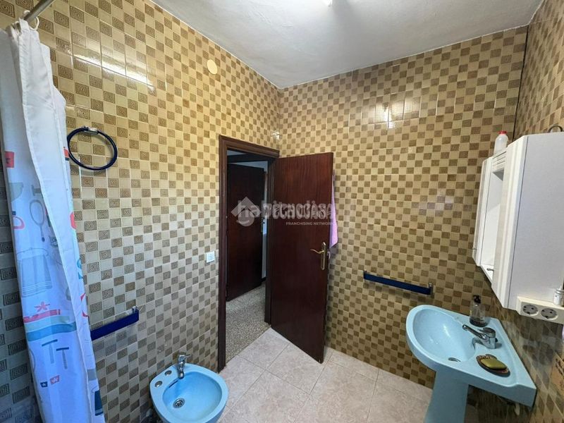 Foto f7576228-eec6-46ac-ab9c-2cd880e0ae62. Masia a Andújar