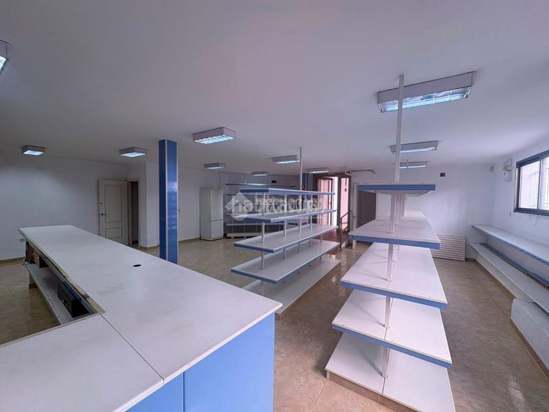 Foto 2b0696a8-004a-49c7-82f9-409592bc5064. Local comercial a Arjona