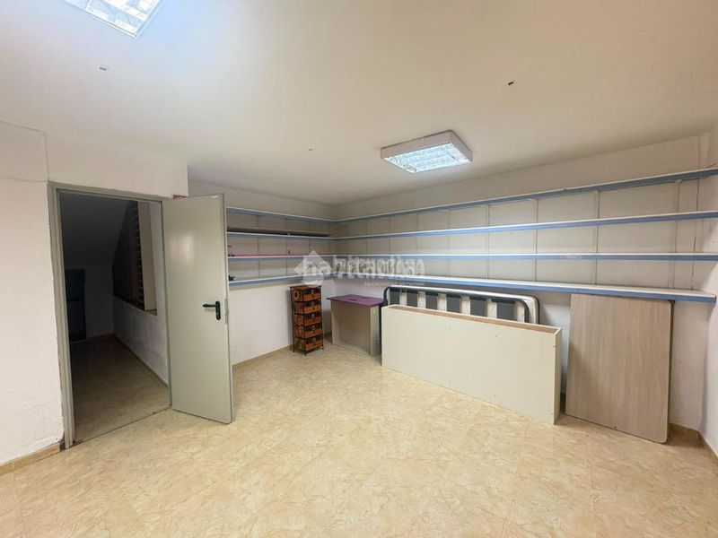 Foto 99d28325-c068-4077-8d82-d7c5546dd16d. Local comercial a Arjona
