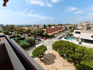 Pis a Can Farrerons. Alto y con preciosas vistas, terraza, parquing y piscina