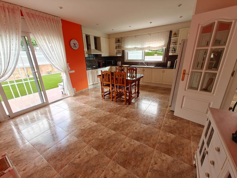 Foto aa9a2ab1-e823-4a57-b05d-78e55cf30322. Maison avec cheminée chauffage parking piscine dans Vilassar de Dalt