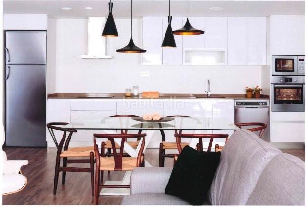 Foto f02fd86e-2af3-4259-a874-de82a2cd3d2e. Flat with heating in Centro Elda