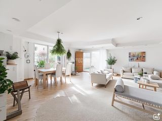 Casa aparellada a Montecillo. Casa en venta en las rozas de madrid