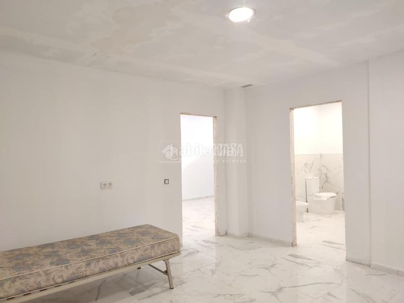Foto be8e140c-ea31-493d-b778-dab024e939a1. Casa aparellada a Palmete Sevilla