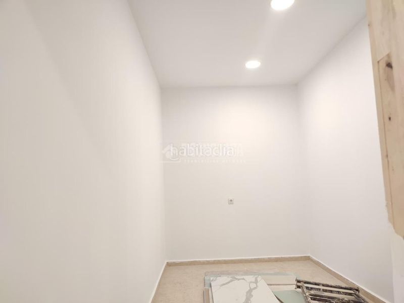 Foto caed5284-3abb-4e77-aada-74facfabffa1. Casa aparellada a Palmete Sevilla
