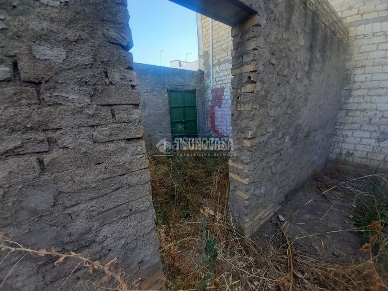 Foto 6215b0c0-7c40-45c7-bbe3-d5d2f665815b. Terreny residencial a Palmete Sevilla