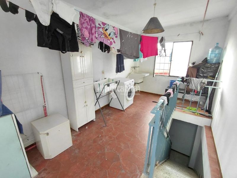Foto 5dcde3f5-3d9d-4076-ba09-5be24def3ed9. Casa aparellada a Palmete Sevilla