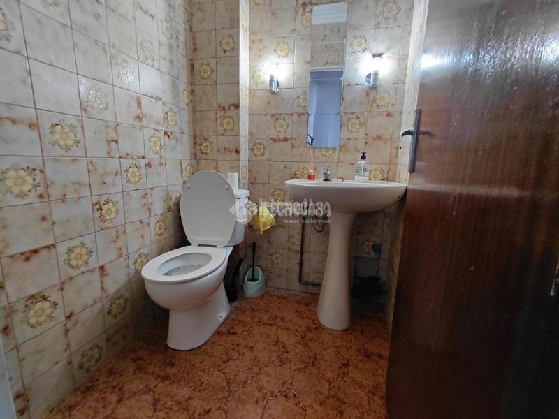 Foto 652e979a-ec66-42dc-a291-bc3333694a04. Casa aparellada a Palmete Sevilla