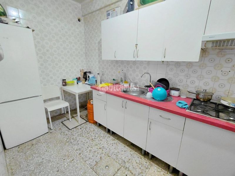 Foto efddfedb-9d1a-419e-9af7-7b124a4709e7. Casa aparellada a Palmete Sevilla
