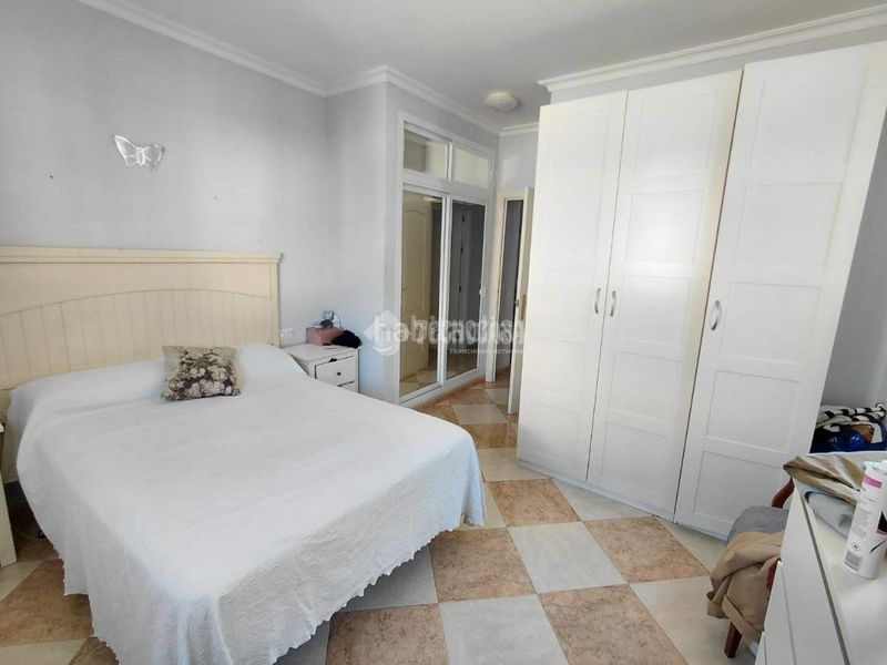 Foto e84d4f06-6cea-45e7-9b40-cf18c9b9b16e. Pis a Palmete Sevilla