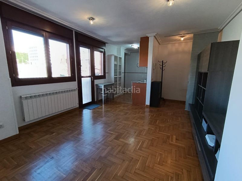 Foto 2934532b-ecdf-47e1-a70f-a686be212b01. Apartament amb calefacció aparcament a El Carbayedo - El Quirinal Avilés