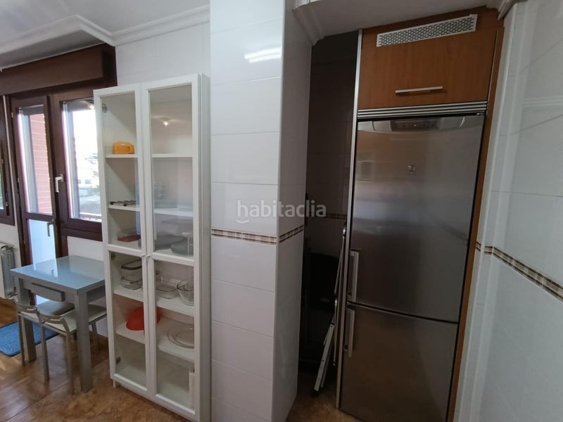Foto 356b5677-2011-44e3-9e23-c37c29d161f6. Apartament amb calefacció aparcament a El Carbayedo - El Quirinal Avilés