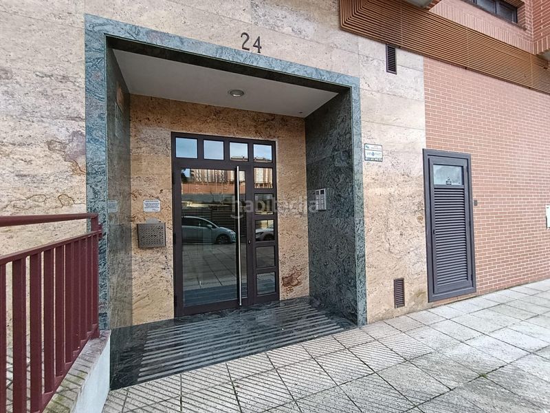 Foto 6ba8f205-10ac-4241-8494-755b4086f73b. Apartament amb calefacció aparcament a El Carbayedo - El Quirinal Avilés