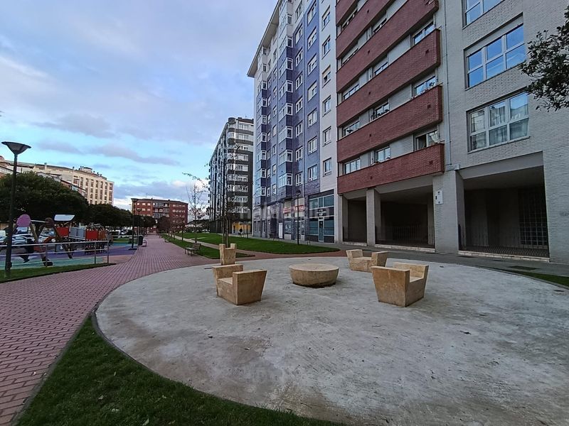 Foto 6c24e9ed-45a1-47ea-ad44-884e835f8ade. Apartament amb calefacció aparcament a El Carbayedo - El Quirinal Avilés