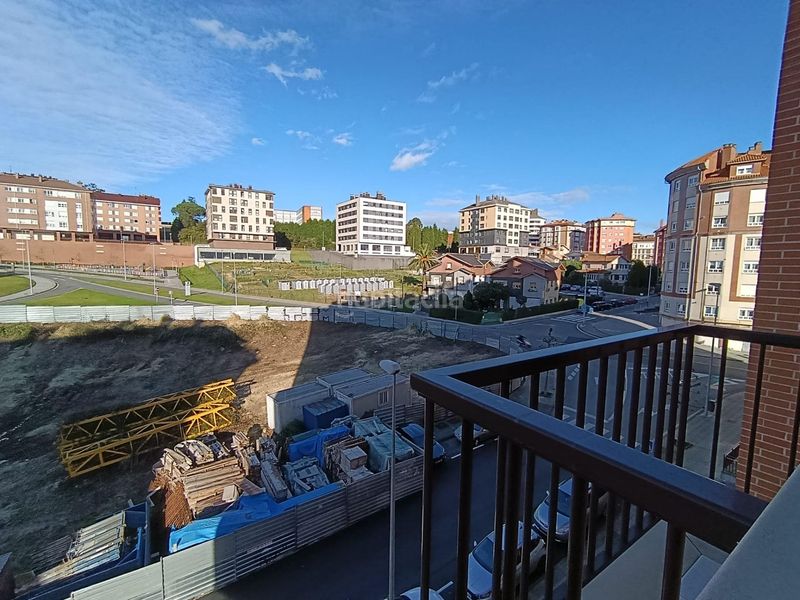 Foto b9fc94a9-5cfc-4321-99a2-6805652e607b. Apartament amb calefacció aparcament a El Carbayedo - El Quirinal Avilés